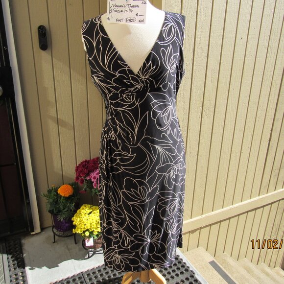 #404  NEW WOMEN'S BLACK FLORAL PRINT DRESS BY PHASE EIGHT  (SIZE 12US / 16UK) - Picture 3 of 3